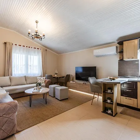 Loen Spacious Seaside 3br Free Parking By Pikhost * Durrës