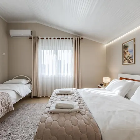 Loen Spacious Seaside 3br By Pikhost