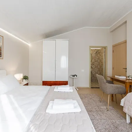 Loen Spacious Seaside 3br Free Parking By Pikhost Feriehus *